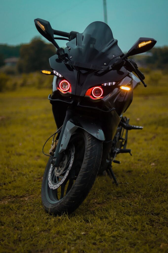 Bajaj Pulsar RS200 ABS